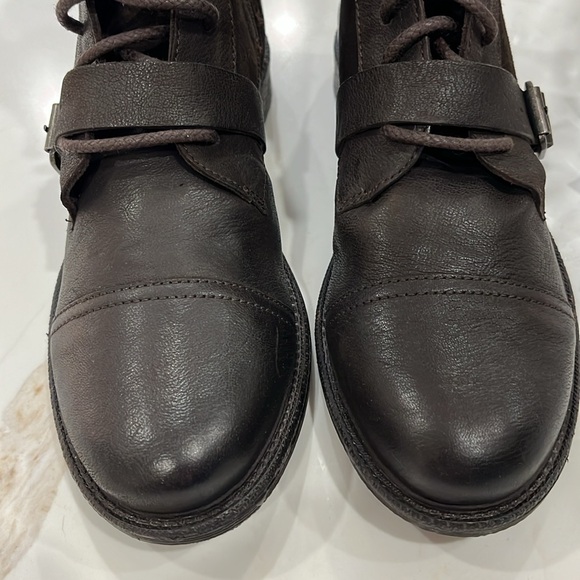 NWOT Levi’s dark brown leather and suede moto style lace, zip and buckle boots - Picture 3 of 10